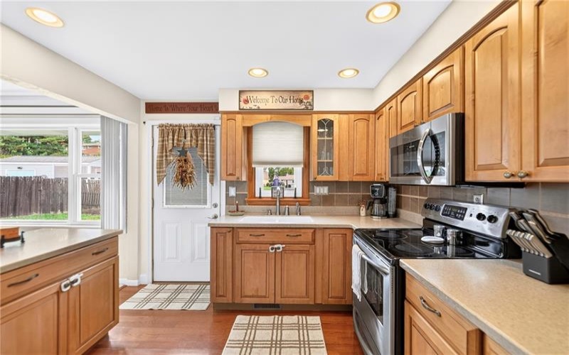 28 Pennsylvania Blvd, Monessen, 15062, 3 Bedroom Bedrooms, 9 Room Rooms,2 BathroomBathrooms,Residential,For Sale,Pennsylvania Blvd,1779192