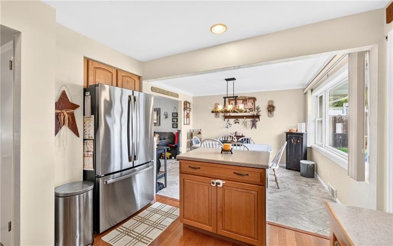 28 Pennsylvania Blvd, Monessen, 15062, 3 Bedroom Bedrooms, 9 Room Rooms,2 BathroomBathrooms,Residential,For Sale,Pennsylvania Blvd,1779192