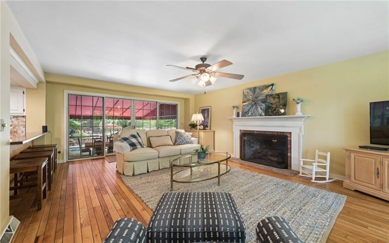 114 Sunrise Lane, Ligonier, 15658, 3 Bedroom Bedrooms, 10 Room Rooms,3.1 BathroomBathrooms,Residential,For Sale,Sunrise Lane,1779197