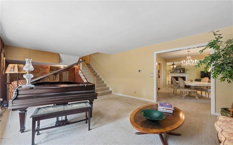 114 Sunrise Lane, Ligonier, 15658, 3 Bedroom Bedrooms, 10 Room Rooms,3.1 BathroomBathrooms,Residential,For Sale,Sunrise Lane,1779197