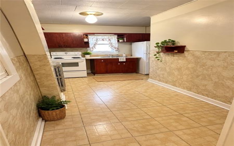 520 W Smithfield, Mt. Pleasant, 15666, 2 Bedroom Bedrooms, ,1 BathroomBathrooms,Lease,For Rent,W Smithfield,1779235