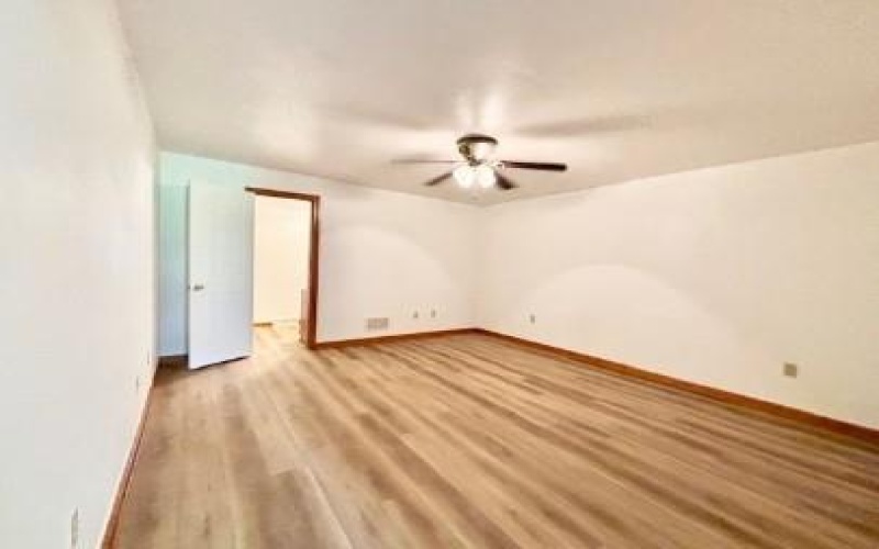 112 April Street, Yukon, 15698, 1 Bedroom Bedrooms, ,Lease,For Rent,April Street,1779245