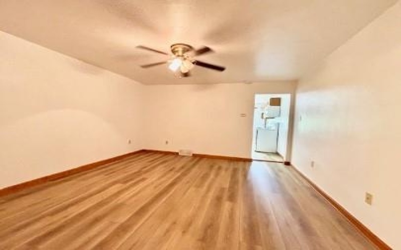 112 April Street, Yukon, 15698, 1 Bedroom Bedrooms, ,Lease,For Rent,April Street,1779245