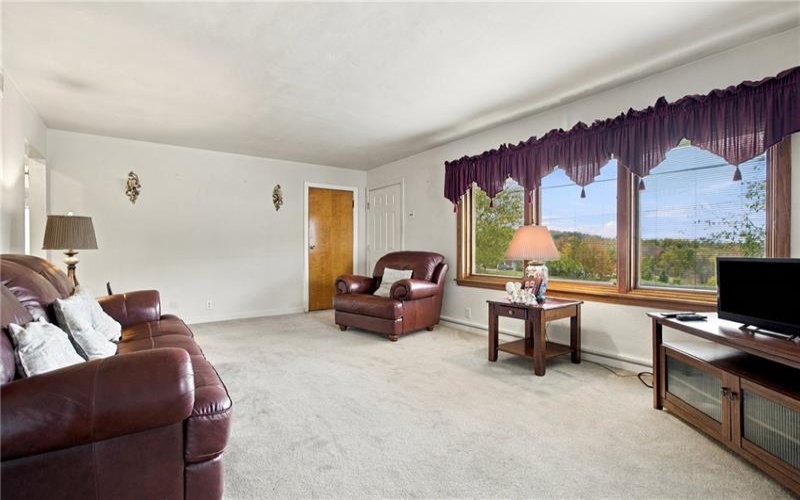1528 Millers Run Rd, Mc Donald, 15057, 3 Bedroom Bedrooms, 10 Room Rooms,1 BathroomBathrooms,Residential,For Sale,Millers Run Rd,1779246