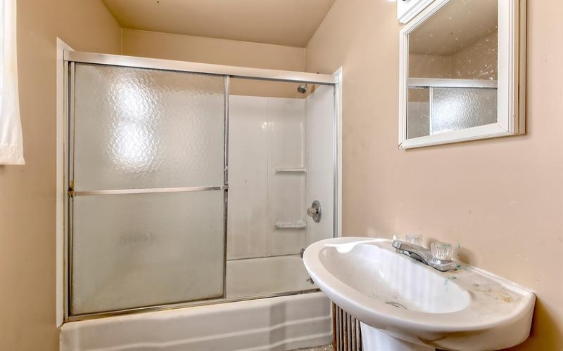 231 Good STREET, Jeannette, 15644, 3 Bedroom Bedrooms, 3 Room Rooms,1.1 BathroomBathrooms,Residential,For Sale,Good,1779328