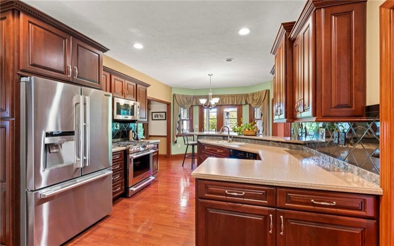 1004 Skyline Dr, Canonsburg, 15317, 4 Bedroom Bedrooms, 12 Room Rooms,3.1 BathroomBathrooms,Residential,For Sale,Skyline Dr,1779332