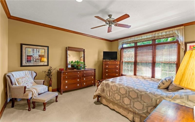 1004 Skyline Dr, Canonsburg, 15317, 4 Bedroom Bedrooms, 12 Room Rooms,3.1 BathroomBathrooms,Residential,For Sale,Skyline Dr,1779332