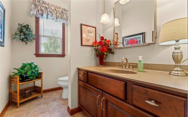 1004 Skyline Dr, Canonsburg, 15317, 4 Bedroom Bedrooms, 12 Room Rooms,3.1 BathroomBathrooms,Residential,For Sale,Skyline Dr,1779332