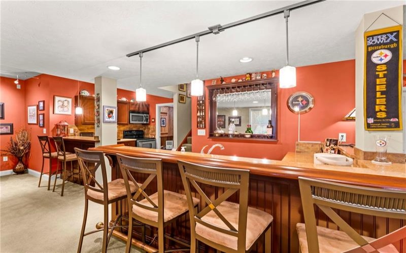1004 Skyline Dr, Canonsburg, 15317, 4 Bedroom Bedrooms, 12 Room Rooms,3.1 BathroomBathrooms,Residential,For Sale,Skyline Dr,1779332