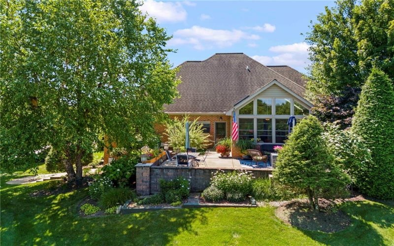 1004 Skyline Dr, Canonsburg, 15317, 4 Bedroom Bedrooms, 12 Room Rooms,3.1 BathroomBathrooms,Residential,For Sale,Skyline Dr,1779332