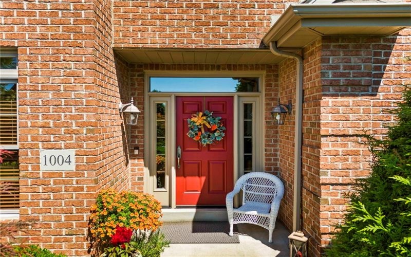 1004 Skyline Dr, Canonsburg, 15317, 4 Bedroom Bedrooms, 12 Room Rooms,3.1 BathroomBathrooms,Residential,For Sale,Skyline Dr,1779332