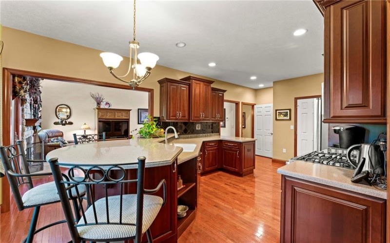 1004 Skyline Dr, Canonsburg, 15317, 4 Bedroom Bedrooms, 12 Room Rooms,3.1 BathroomBathrooms,Residential,For Sale,Skyline Dr,1779332