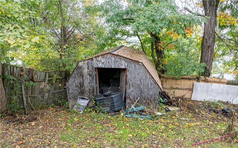 99 Charles St, Washington, 15301, 3 Bedroom Bedrooms, 6 Room Rooms,2 BathroomBathrooms,Residential,For Sale,Charles St,1778932