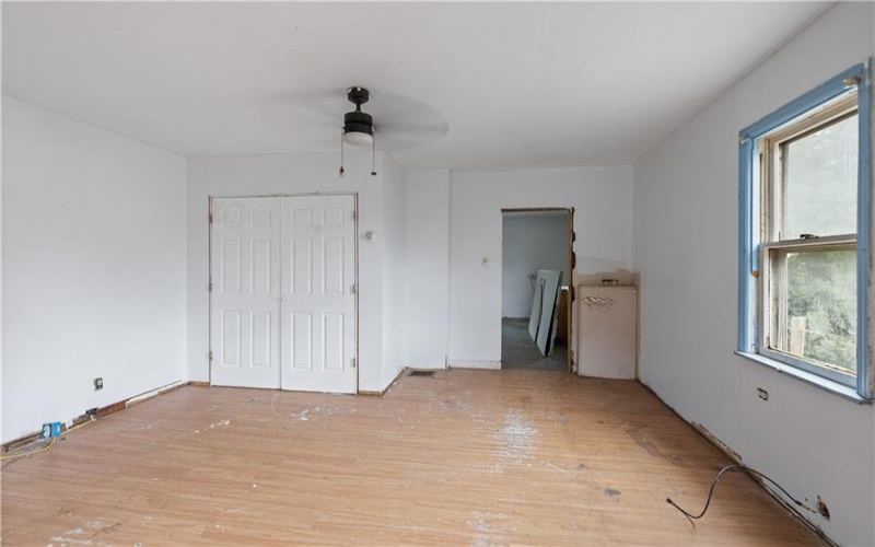 99 Charles St, Washington, 15301, 3 Bedroom Bedrooms, 6 Room Rooms,2 BathroomBathrooms,Residential,For Sale,Charles St,1778932
