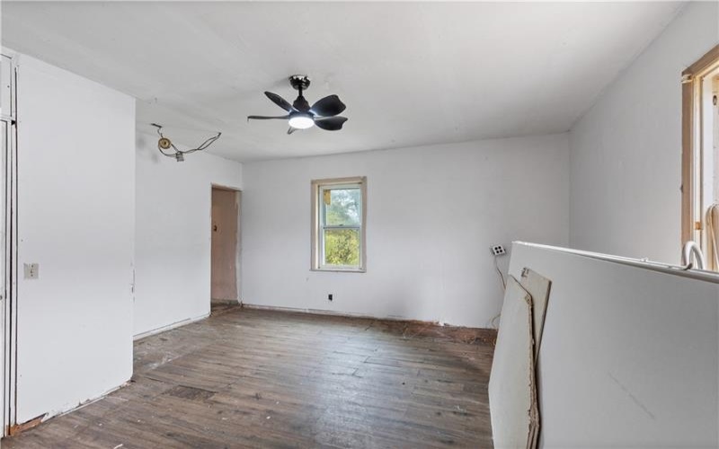 99 Charles St, Washington, 15301, 3 Bedroom Bedrooms, 6 Room Rooms,2 BathroomBathrooms,Residential,For Sale,Charles St,1778932