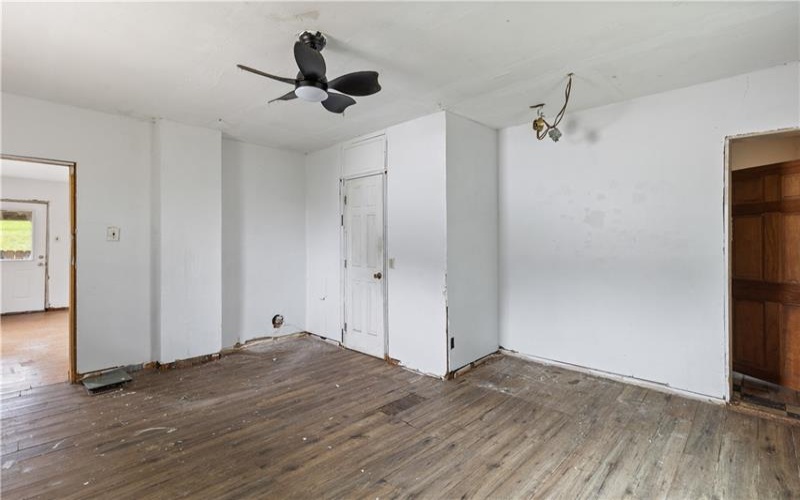 99 Charles St, Washington, 15301, 3 Bedroom Bedrooms, 6 Room Rooms,2 BathroomBathrooms,Residential,For Sale,Charles St,1778932