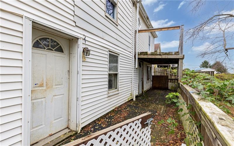 99 Charles St, Washington, 15301, 3 Bedroom Bedrooms, 6 Room Rooms,2 BathroomBathrooms,Residential,For Sale,Charles St,1778932