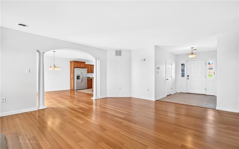 11 Grant Ave, Donora, 15033, 3 Bedroom Bedrooms, ,3 BathroomBathrooms,Residential,For Sale,Grant Ave,1778989