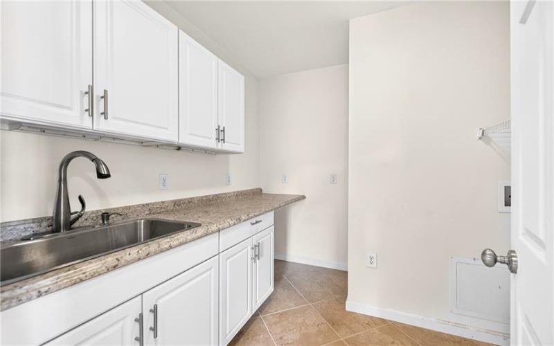 11 Grant Ave, Donora, 15033, 3 Bedroom Bedrooms, ,3 BathroomBathrooms,Residential,For Sale,Grant Ave,1778989
