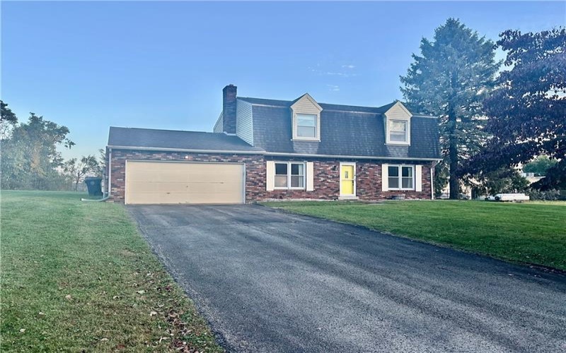 110 Lauffer Lane, Irwin, 15642, 4 Bedroom Bedrooms, 9 Room Rooms,2.1 BathroomBathrooms,Residential,For Sale,Lauffer Lane,1779378