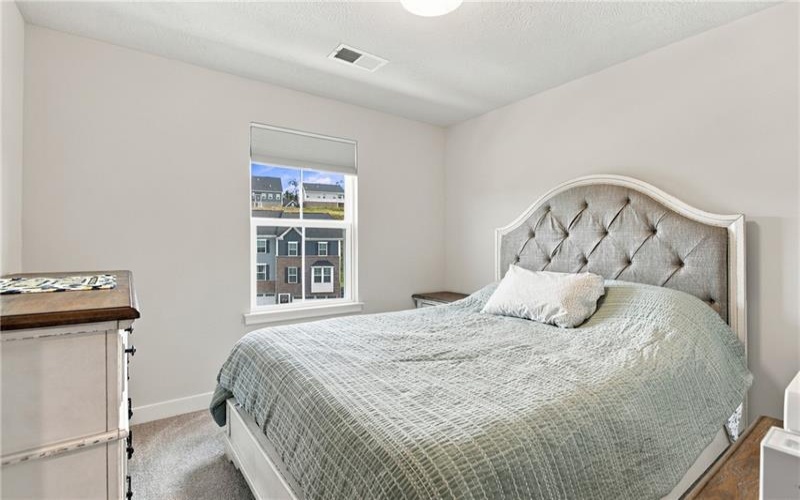 218 Yellowwood Ct, Washington, 15301, 3 Bedroom Bedrooms, 9 Room Rooms,2.1 BathroomBathrooms,Residential,For Sale,Yellowwood Ct,1779384