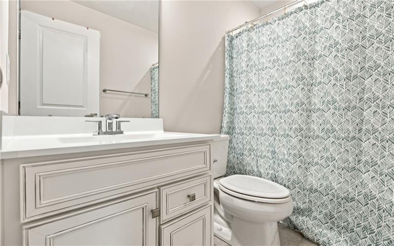 218 Yellowwood Ct, Washington, 15301, 3 Bedroom Bedrooms, 9 Room Rooms,2.1 BathroomBathrooms,Residential,For Sale,Yellowwood Ct,1779384