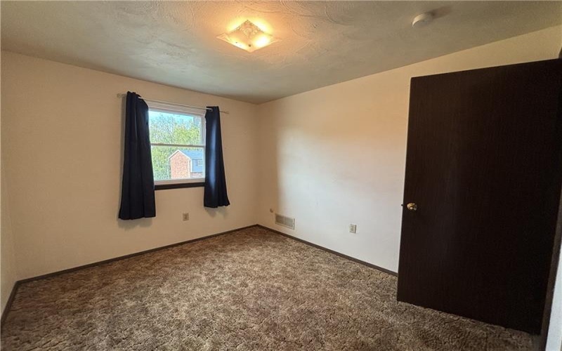 971 Academy Heights Dr, Greensburg, 15601, 3 Bedroom Bedrooms, ,1.1 BathroomBathrooms,Lease,For Rent,Academy Heights Dr,1779386
