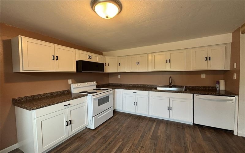971 Academy Heights Dr, Greensburg, 15601, 3 Bedroom Bedrooms, ,1.1 BathroomBathrooms,Lease,For Rent,Academy Heights Dr,1779386