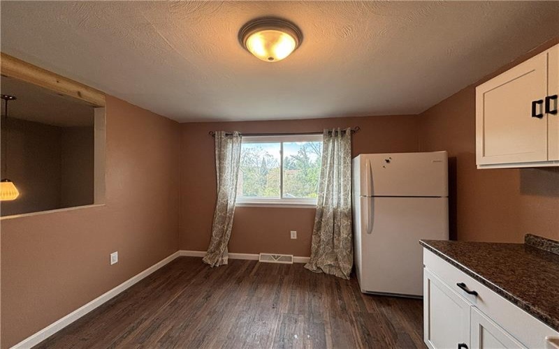 971 Academy Heights Dr, Greensburg, 15601, 3 Bedroom Bedrooms, ,1.1 BathroomBathrooms,Lease,For Rent,Academy Heights Dr,1779386