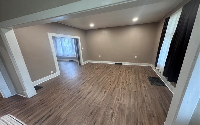 460 4th Ave, New Kensington, 15068, 3 Bedroom Bedrooms, ,1 BathroomBathrooms,Lease,For Rent,4th Ave,1779421