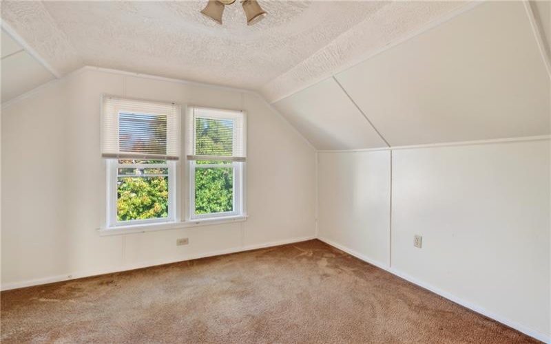 710 Mace Street, 15601, 15601, 3 Bedroom Bedrooms, 11 Room Rooms,2.1 BathroomBathrooms,Residential,For Sale,Mace Street,1779437