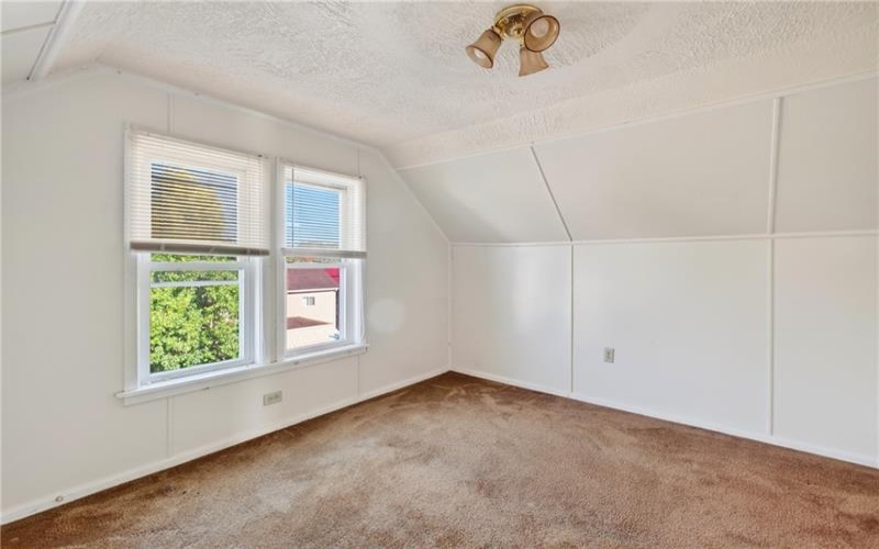 710 Mace Street, 15601, 15601, 3 Bedroom Bedrooms, 11 Room Rooms,2.1 BathroomBathrooms,Residential,For Sale,Mace Street,1779437