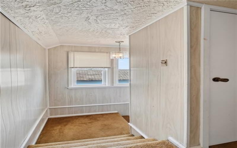 710 Mace Street, 15601, 15601, 3 Bedroom Bedrooms, 11 Room Rooms,2.1 BathroomBathrooms,Residential,For Sale,Mace Street,1779437