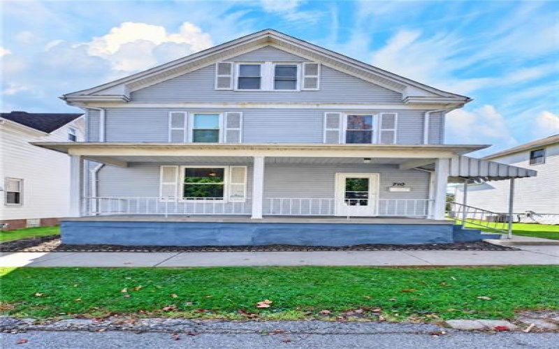 710 Mace Street, 15601, 15601, 3 Bedroom Bedrooms, 11 Room Rooms,2.1 BathroomBathrooms,Residential,For Sale,Mace Street,1779437
