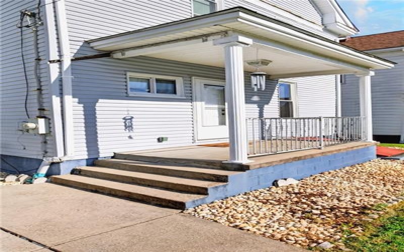 710 Mace Street, 15601, 15601, 3 Bedroom Bedrooms, 11 Room Rooms,2.1 BathroomBathrooms,Residential,For Sale,Mace Street,1779437