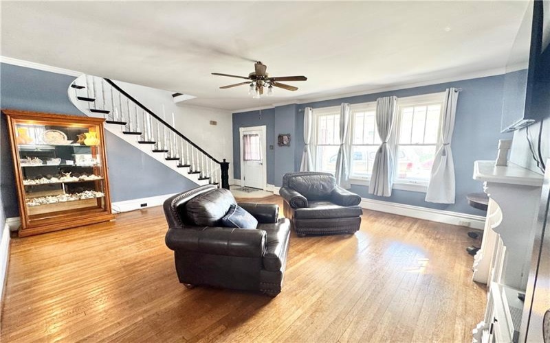 510 Market St, Scottdale, 15683, 4 Bedroom Bedrooms, 7 Room Rooms,2.1 BathroomBathrooms,Residential,For Sale,Market St,1779523