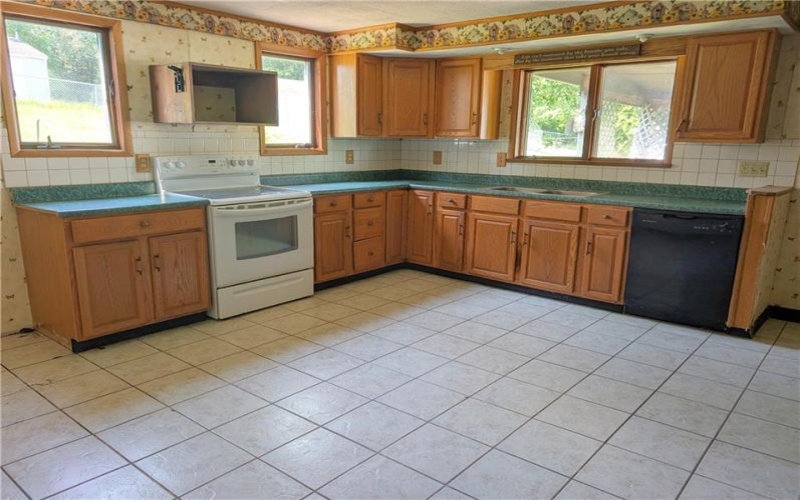 268 Poker Rd, Mt Pleasant, 15666, 5 Bedroom Bedrooms, 9 Room Rooms,2 BathroomBathrooms,Residential,For Sale,Poker Rd,1779630