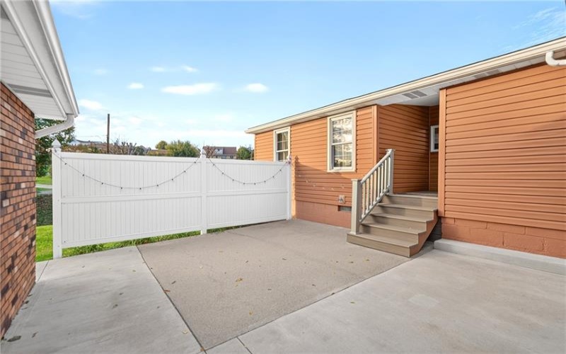 610 Blind Ln, Belle Vernon, 15012, 3 Bedroom Bedrooms, 7 Room Rooms,2 BathroomBathrooms,Residential,For Sale,Blind Ln,1779426
