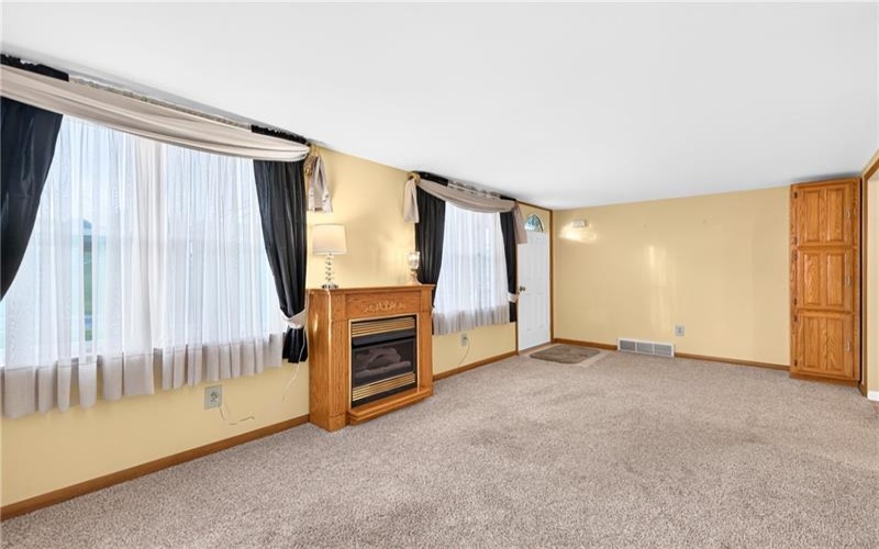 610 Blind Ln, Belle Vernon, 15012, 3 Bedroom Bedrooms, 7 Room Rooms,2 BathroomBathrooms,Residential,For Sale,Blind Ln,1779426