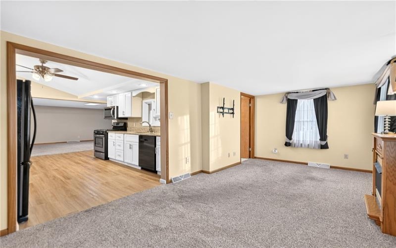 610 Blind Ln, Belle Vernon, 15012, 3 Bedroom Bedrooms, 7 Room Rooms,2 BathroomBathrooms,Residential,For Sale,Blind Ln,1779426
