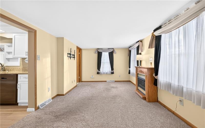 610 Blind Ln, Belle Vernon, 15012, 3 Bedroom Bedrooms, 7 Room Rooms,2 BathroomBathrooms,Residential,For Sale,Blind Ln,1779426