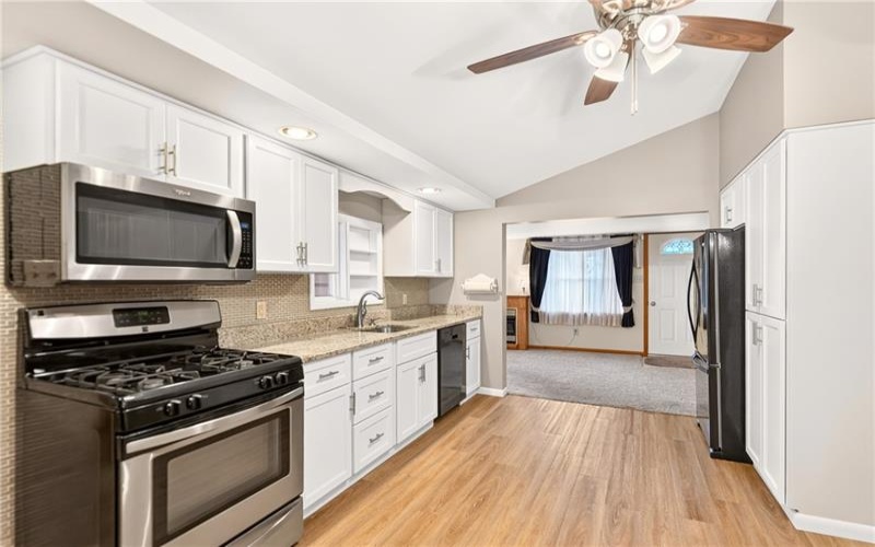 610 Blind Ln, Belle Vernon, 15012, 3 Bedroom Bedrooms, 7 Room Rooms,2 BathroomBathrooms,Residential,For Sale,Blind Ln,1779426