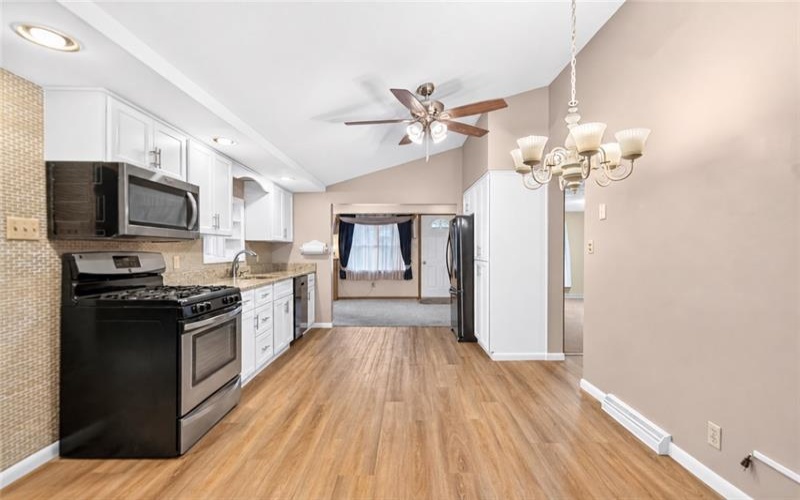 610 Blind Ln, Belle Vernon, 15012, 3 Bedroom Bedrooms, 7 Room Rooms,2 BathroomBathrooms,Residential,For Sale,Blind Ln,1779426