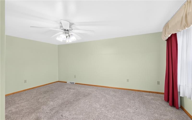 610 Blind Ln, Belle Vernon, 15012, 3 Bedroom Bedrooms, 7 Room Rooms,2 BathroomBathrooms,Residential,For Sale,Blind Ln,1779426