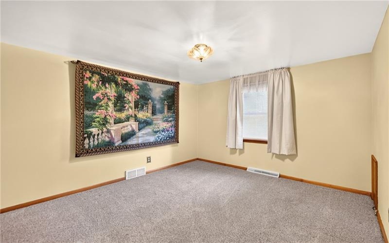 610 Blind Ln, Belle Vernon, 15012, 3 Bedroom Bedrooms, 7 Room Rooms,2 BathroomBathrooms,Residential,For Sale,Blind Ln,1779426