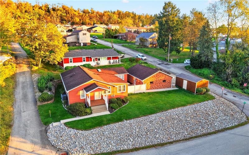 610 Blind Ln, Belle Vernon, 15012, 3 Bedroom Bedrooms, 7 Room Rooms,2 BathroomBathrooms,Residential,For Sale,Blind Ln,1779426