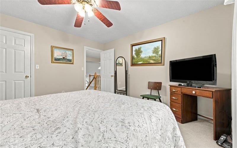 379 Country View Drive, Lower Burrell, 15068, 3 Bedroom Bedrooms, 10 Room Rooms,2 BathroomBathrooms,Residential,For Sale,Country View Drive,1779441