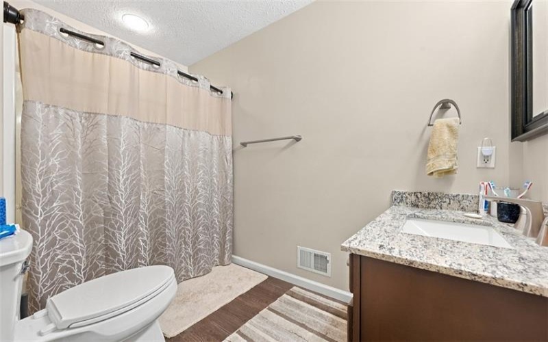 379 Country View Drive, Lower Burrell, 15068, 3 Bedroom Bedrooms, 10 Room Rooms,2 BathroomBathrooms,Residential,For Sale,Country View Drive,1779441