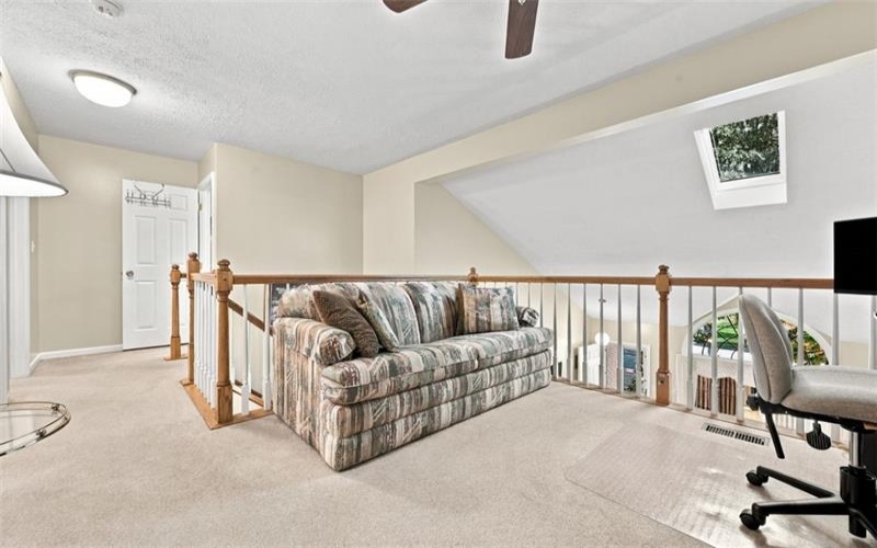 379 Country View Drive, Lower Burrell, 15068, 3 Bedroom Bedrooms, 10 Room Rooms,2 BathroomBathrooms,Residential,For Sale,Country View Drive,1779441