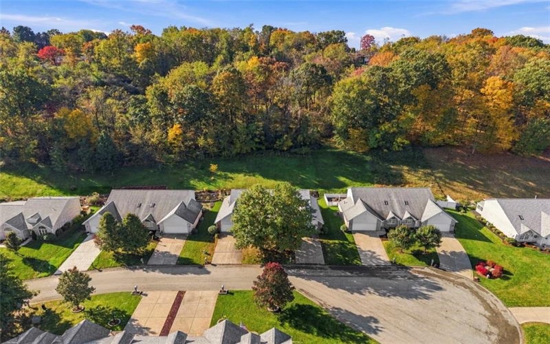 379 Country View Drive, Lower Burrell, 15068, 3 Bedroom Bedrooms, 10 Room Rooms,2 BathroomBathrooms,Residential,For Sale,Country View Drive,1779441